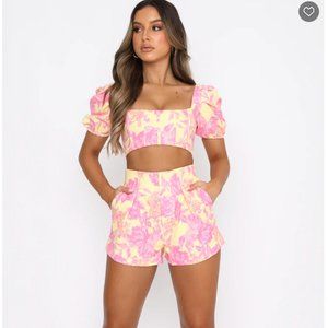 White Fox Boutique Two Piece Set – High Waisted Shorts and Crop Top Summer Bloss